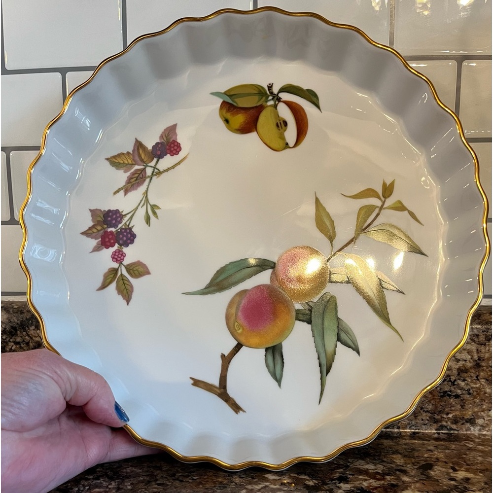 Beautiful Golden Evesham Quiche Dish